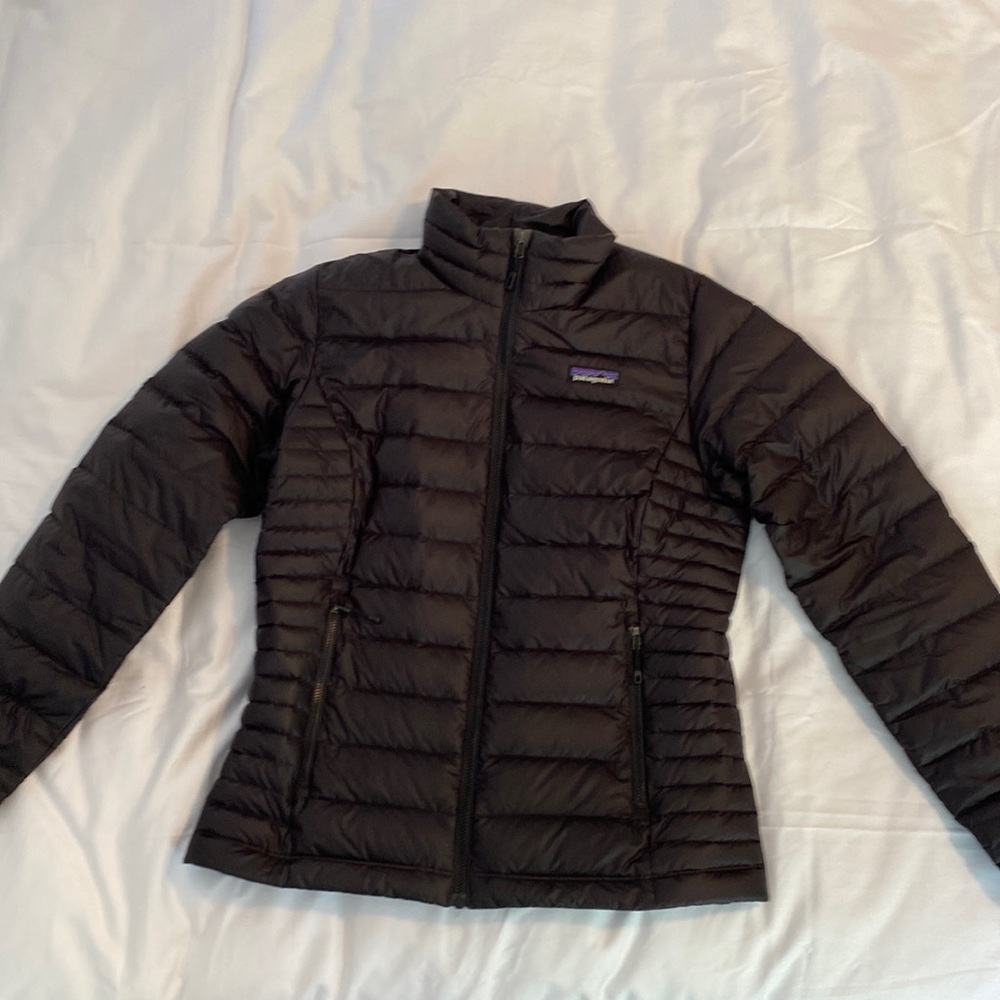 Patagonia Women’s Down Sweater. Black. Size Small